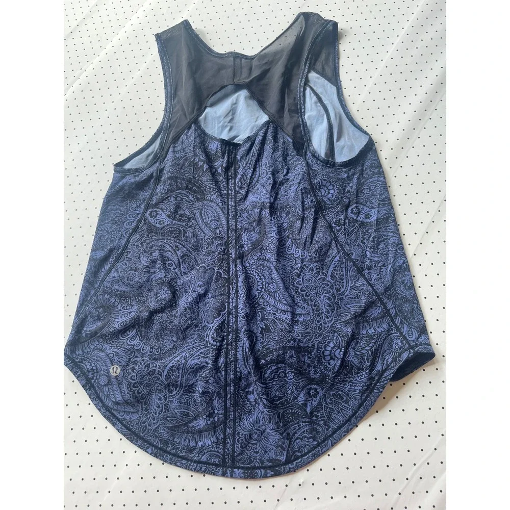 Lululemon Paisley Print Built In Bra Yoga Tank Top Womens 6 Blue Black Mesh Back